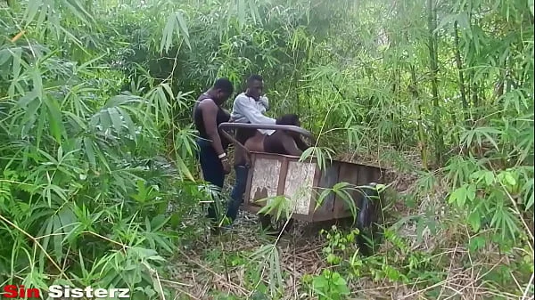 AFRICAN GIFT INVITED ABOKI TO THE BUSH AND HER TO FUCK THEIR LOCAL VAGINA SIN