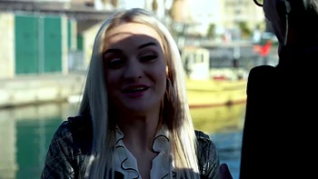 Skyla and the gang-bang, a great story... - Jacquie et Michel TV