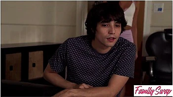 Hot Blonde Nudist Swapmilf Aaliyah Love Promotes Naked Yoga Inspires Vanna Bardot