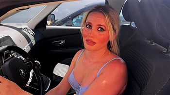 Clara, 38, seeks pleasure above all ... - Jacquie et Michel TV