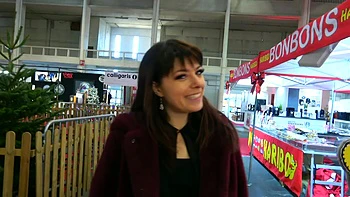 Cataleya only settles for the best! - Jacquie et Michel TV