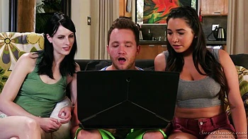 Cute Teen 18+ Goes Hardcore