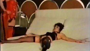 Laurie S taking care of her gf ft. Laurie Smith: Licking, Hardcore  Babe Porn