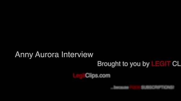 University German Tutor Anny Aurora beats off well hung college athlete!