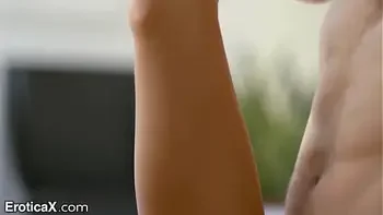 Hot Asian Vina Sky Bootycalls Bestie On The Rebound - EroticaX