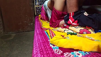 Bhabhi Ki Baid Par Thook Lagake Gaand Mari