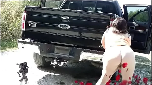 Sexy BBW Trailer Hitch Rider - PREVIEW