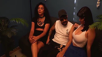 Mvstery Guy - Ninfomana Invita A A Casa, Me Follo A Su Amiga Antes De Que Se De Cuenta