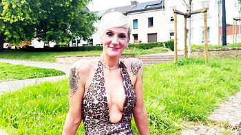 Jen, 38, is moving up a gear! - Jacquie et Michel TV