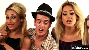 Tujg ft. Wendy Whoppers  Annie Whorehall: Blowjob, Doggy  Cowgirl Porn