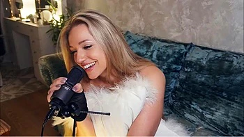 Hot Blonde: Big Tits, Amateur  Babe Porn