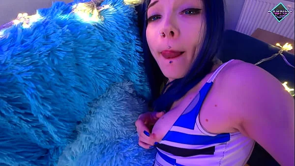 R2D2 loves anal and dick in a tight hole. Karneli Bandi