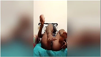 Ebony Queen Handling 7inch Dildo Anal Session Like A Pro, Closeup