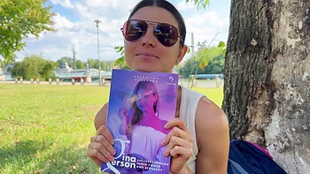 Succubus, 20 years old, also gets naughty with women... - Jacquie et Michel TV