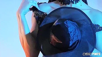 Tender At Brunette Sex - Kira Noir