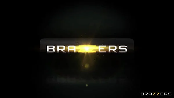 Stuck In The Vending Machine / Brazzers  / download full from http://zzfull.com/vend