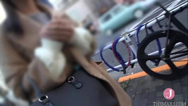 Gutsy pickup! Well-educated female student! Please listen to the problems of a virgin! Deep kissing and public masturbation make me blush and panic! Successful Nakadashi Sex! - intro