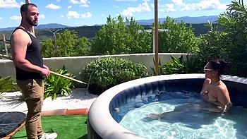 Jade fell in love with Anita... - Jacquie et Michel TV