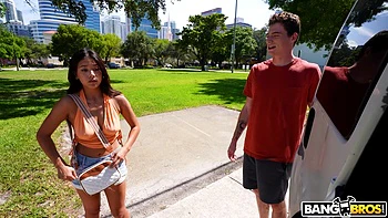 Legend Gets Cracked On A Bus