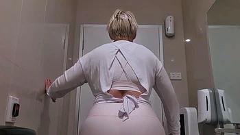 Close up amateur masturbating solo