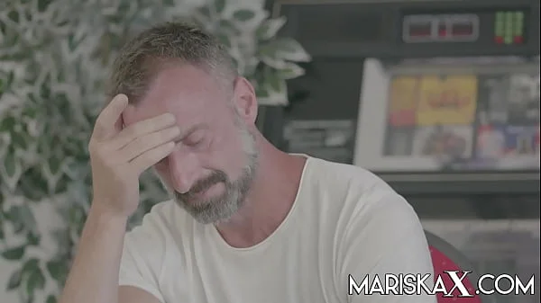 MARISKAX Zaawaadi gets nailed while visiting a cafe