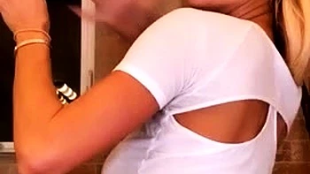 Lindsey Pelas @lindseypelas - Nude Shower