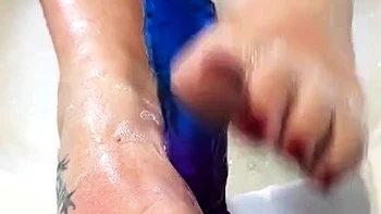 Close up foot fetish on cam