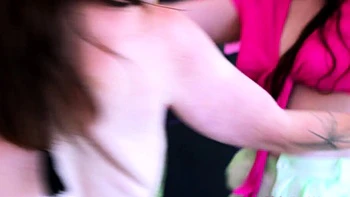 GirlsOutWest-Avalon Jones & Lena: Groovy Nights