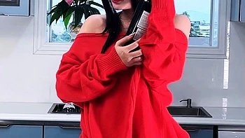 Umeko J – Yor Forger Red Sweater