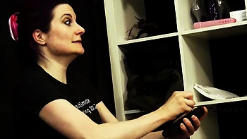 Horny milf babe gets fucked and cummed