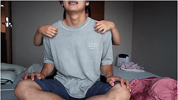 顔面騎乗位てクンニさせなから亀頭責め手コキ自ら腰振りハックてイケメンm男を寸止め焦らしする痴女の見せつけフレイか最高にエロい日本人素人/マッチョ/顔騎/クリトリス/巨乳/えむゆみカッフル