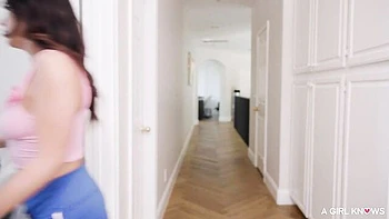 Astonishing busty babe London River gives a hot treatment for her gf