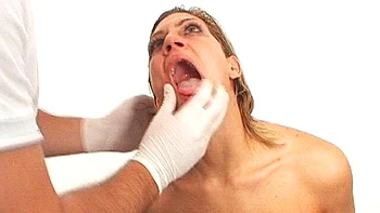 Passionate hottie with shaved pussy Rita feels pleasure in her crack