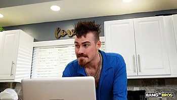 Lacey Jayne opens her tattooed ass for a pretty massive dick