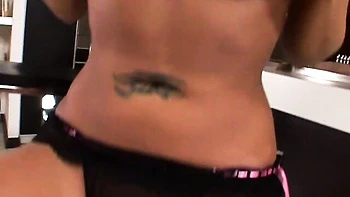 Gorgeous hottie Lorna sticks a nice rubber dildo in her tight anal