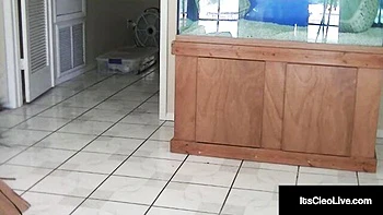 Erotic chick - its cleo sex - Its Cleo Live