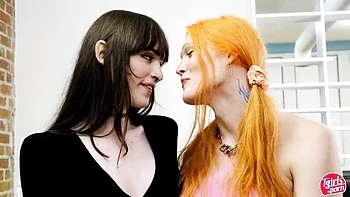 Vivid squeeze's blonde action