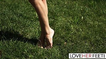 Erotic queen bee's cowgirl porn