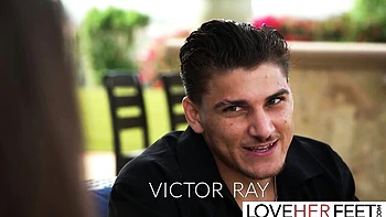 Playful Alexis James and Victor Ray's foot porn action