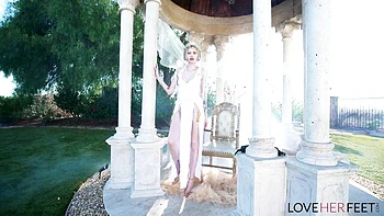 Enchanting Kyaa Chimera and Goddess Kyaa at hd scene