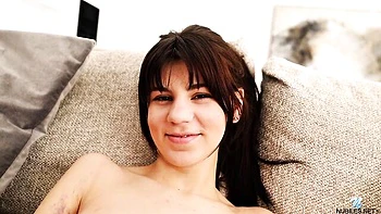 Wild Lola Willow at solo porn