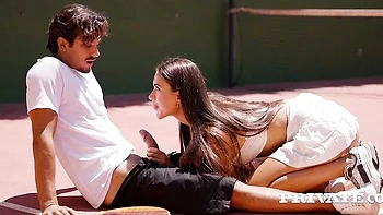 Aphrodisiac Vixi's doggystyle scene