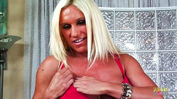 Watch bendy chickfriend's dirt