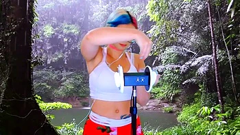 Hot amateur webcam teen masturbates for their fans