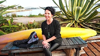 Francesca, 24, impresses with her versatility! - Jacquie et Michel TV