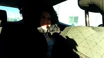 Alicia gets naughty without wasting a second! - Jacquie et Michel TV