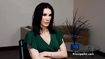 Sensual Mature Gets The Head Teachers Attention