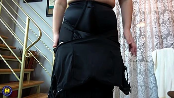 Classy Mature Jenny Shows off Her Big Ass & Plays with Her Pussy