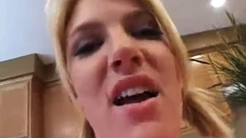 Hairstylist sluts: Blowjob, Cowgirl  Missonary Porn