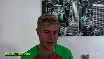 Christmas Surprise Threesome For Cuvry Nikky Dream – Immoral Live 4k